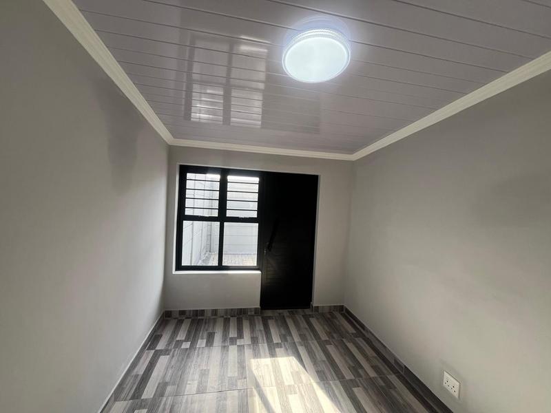 2 Bedroom Property for Sale in Kensington Western Cape